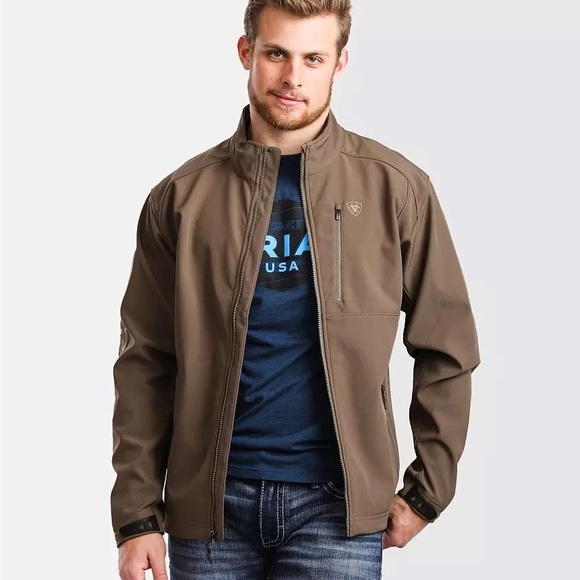 Ariat Logo 2.0 EcoDry Softshell Jacket in Morel/Camo - Picture 2 of 13